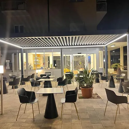 Elsa Hotel
